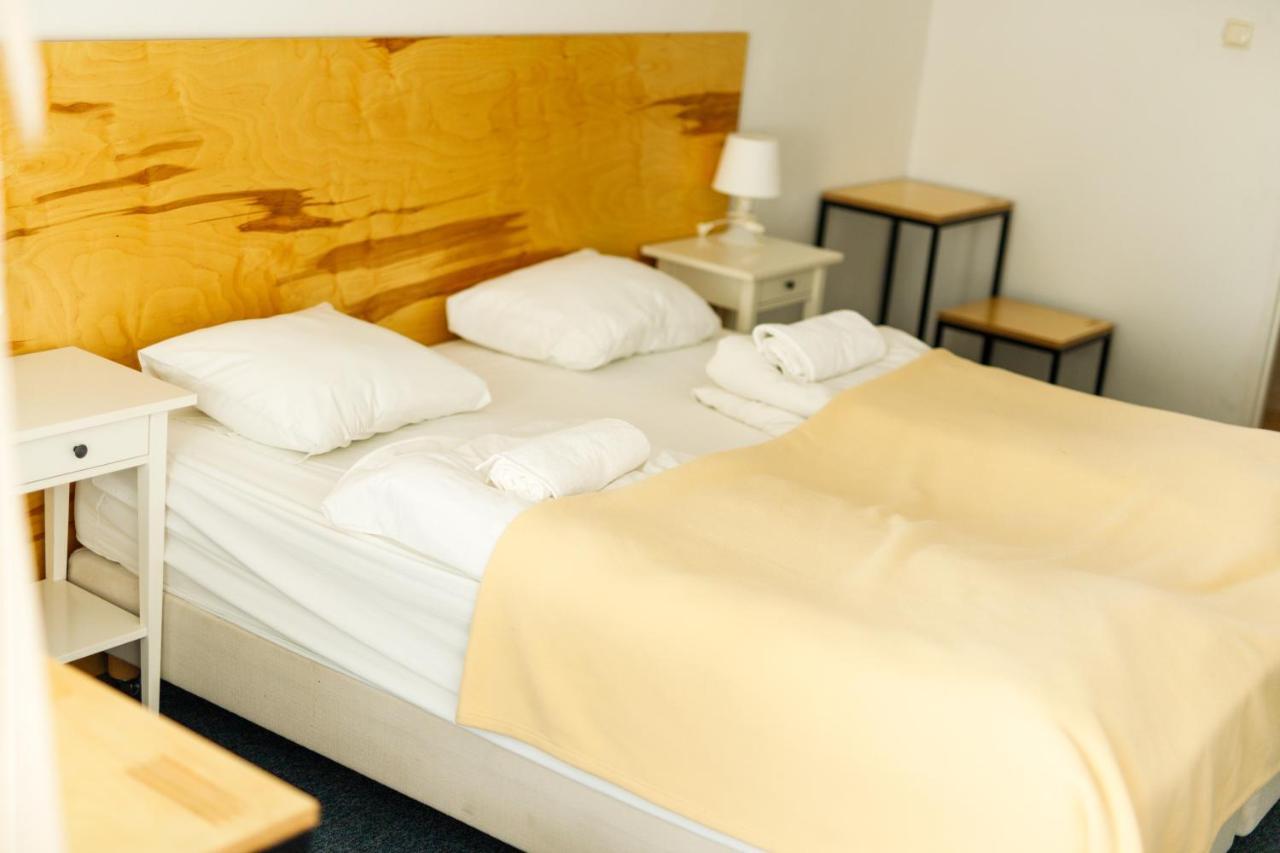 פוזנן Kaskada Hotel מראה חיצוני תמונה